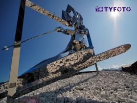 06-F8271311